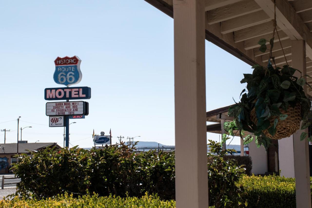 Historic Route 66 Motel Seligman Exterior photo
